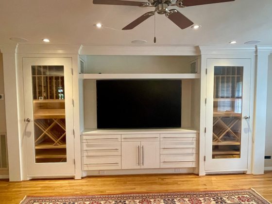 wall mounted wine rack
